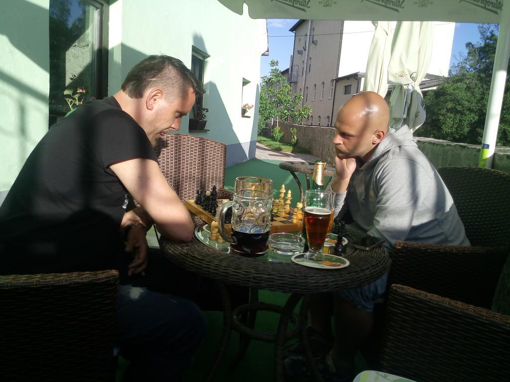 Guesthouse Veles Slovenska Bistrica Zewnętrze zdjęcie