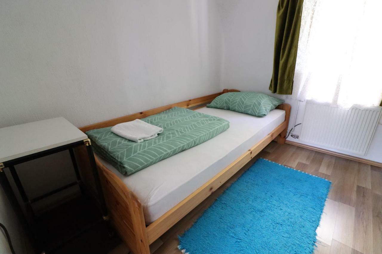 Guesthouse Veles Slovenska Bistrica Zewnętrze zdjęcie